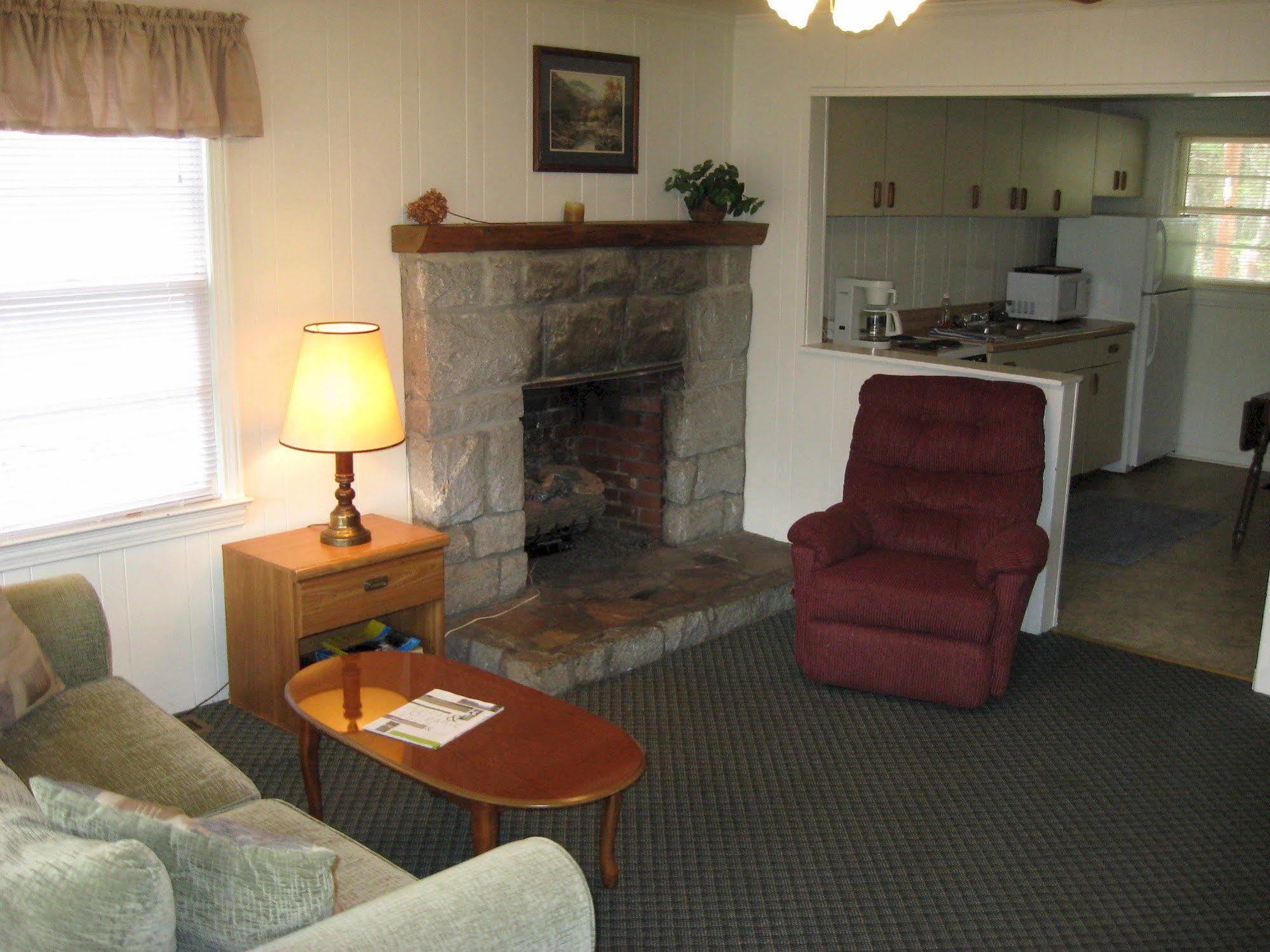 Mill House Lodge Flat Rock Exterior foto